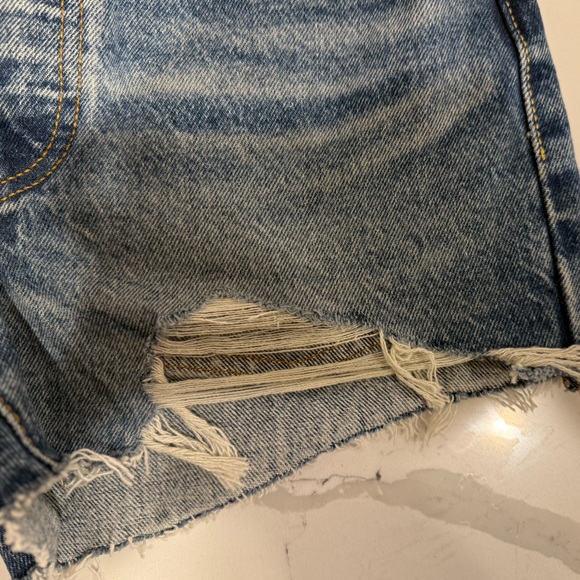 Levi's 501® Original Fit High-Rise Women's Jean Shorts - Picture 7 of 12